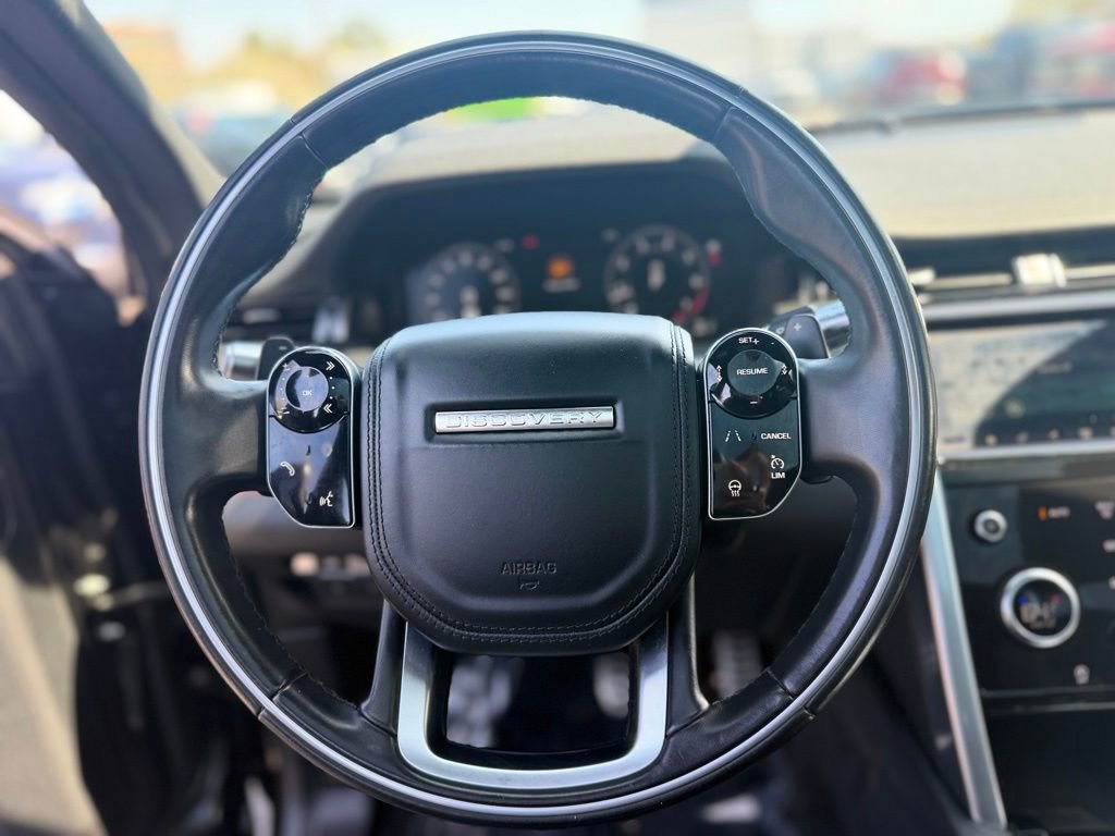 Used 2020 Land Rover Discovery Sport HSE R-Dynamic AWD/4WD image 12