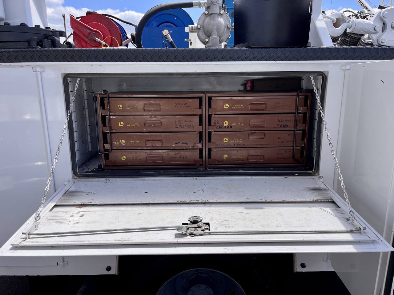 Used 1999 Ford F550 2WD Regular Cab Super Duty image 14