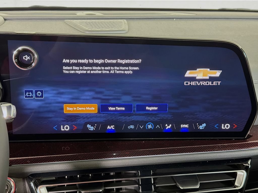 New 2026 Chevrolet Traverse Z71 w/ Enhanced Driving Package AWD/4WD image 14