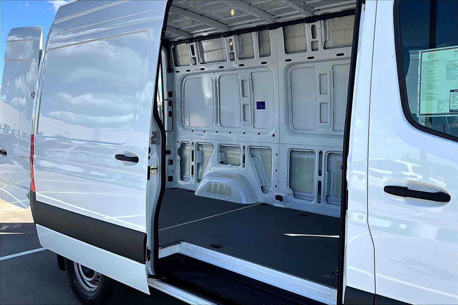 New 2025 Mercedes-Benz Sprinter 2500 image 20