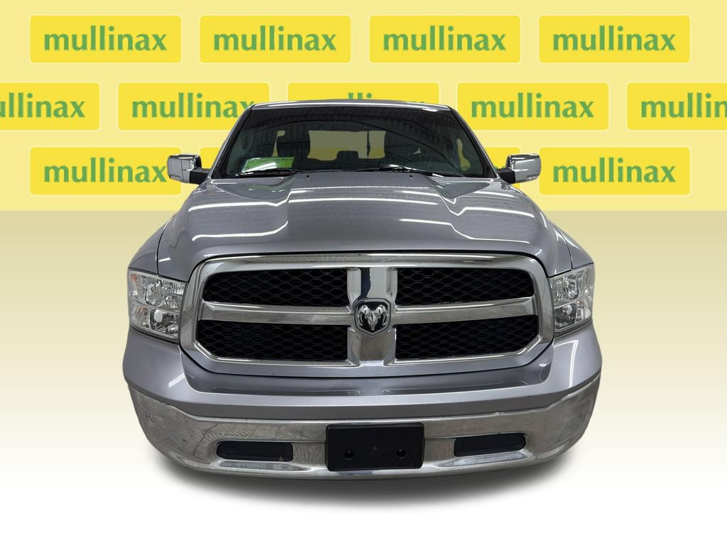 Used 2019 RAM 1500 Classic SLT w/ Luxury Group AWD/4WD image 13