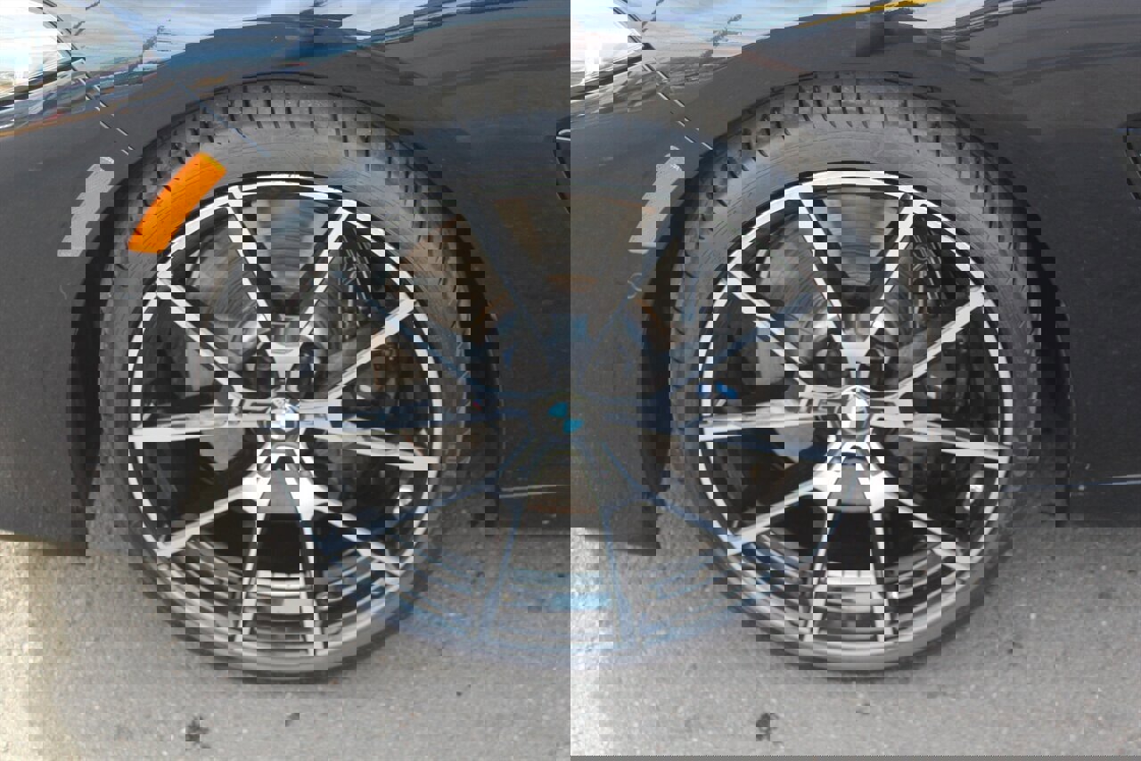 Used 2022 BMW 840i xDrive Convertible w/ Driving Assistance Package image 33