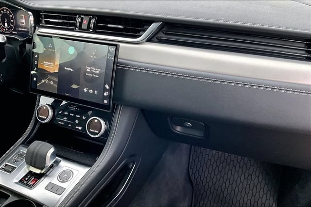 Used 2026 Jaguar F-PACE R-Dynamic S AWD/4WD image 15