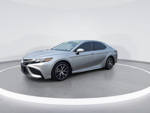 Used 2024 Toyota Camry SE FWD image 5