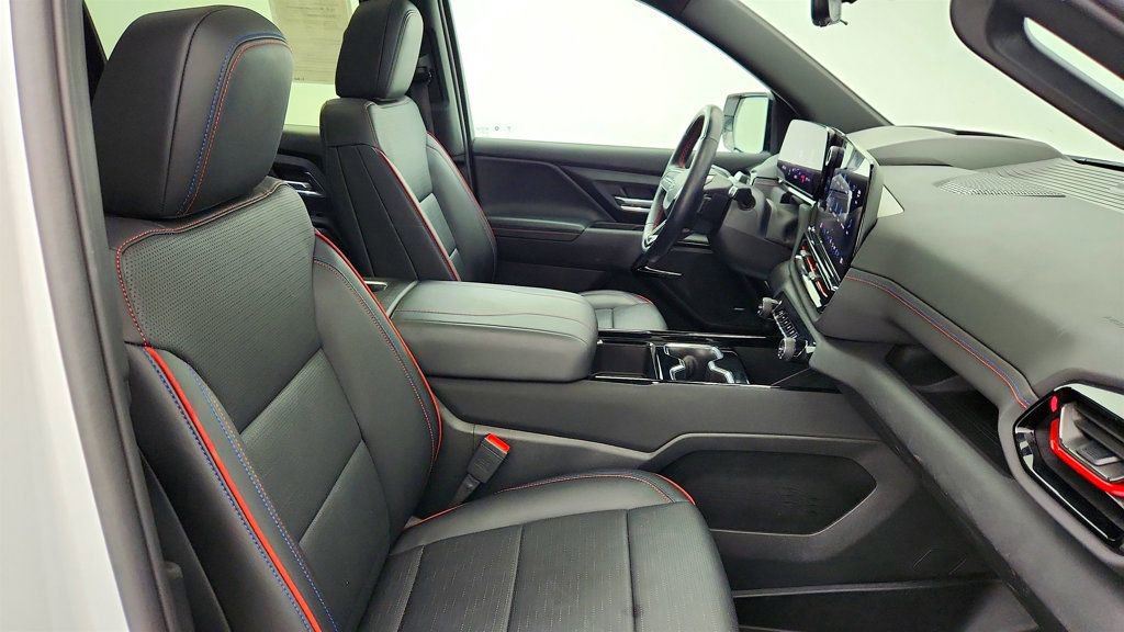 Used 2025 Chevrolet Silverado EV RST AWD/4WD image 25