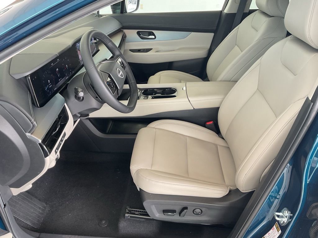 Used 2025 Nissan Murano SL image 10