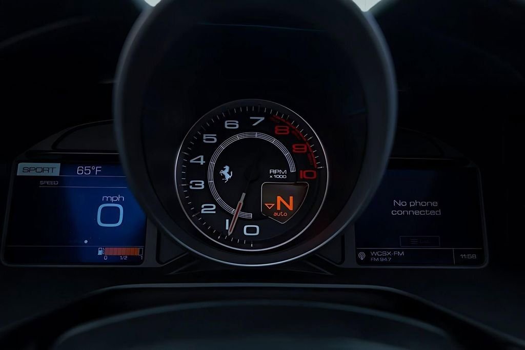 Used 2019 Ferrari Portofino image 47