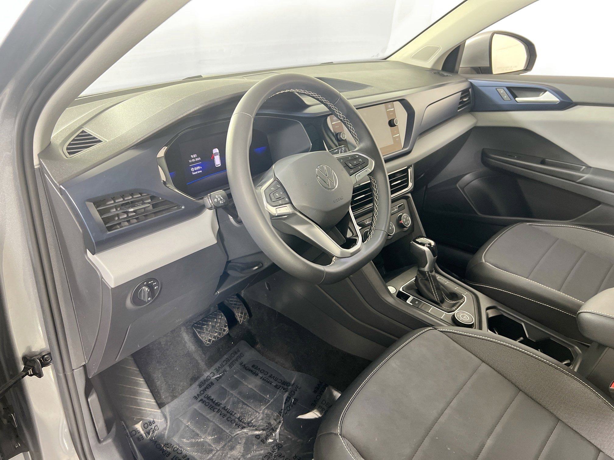 Used 2022 Volkswagen Taos SE AWD/4WD image 9