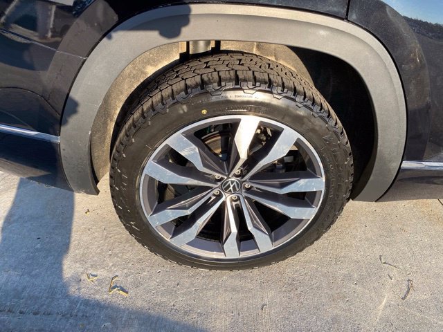 Used 2022 Volkswagen Atlas SEL Premium AWD/4WD image 16