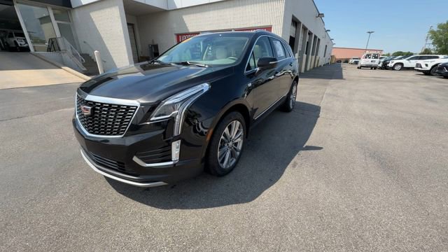 Used 2024 Cadillac XT5 Premium Luxury w/ LPO, Floor Liner Package AWD/4WD image 4