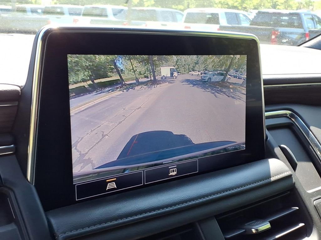 Certified 2021 Chevrolet Suburban LT AWD/4WD image 4