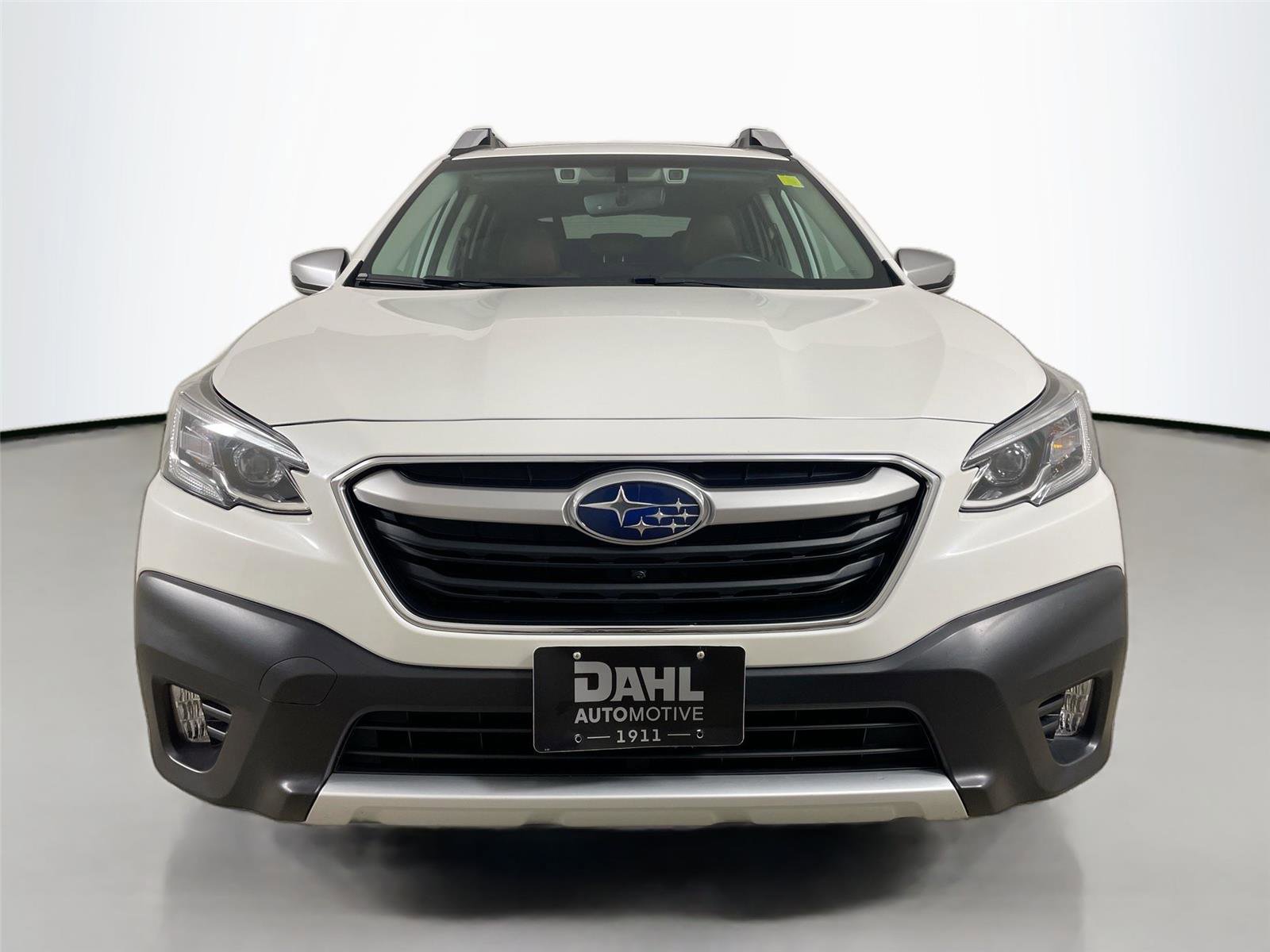 Used 2020 Subaru Outback Touring w/ Popular Package #2 image 3