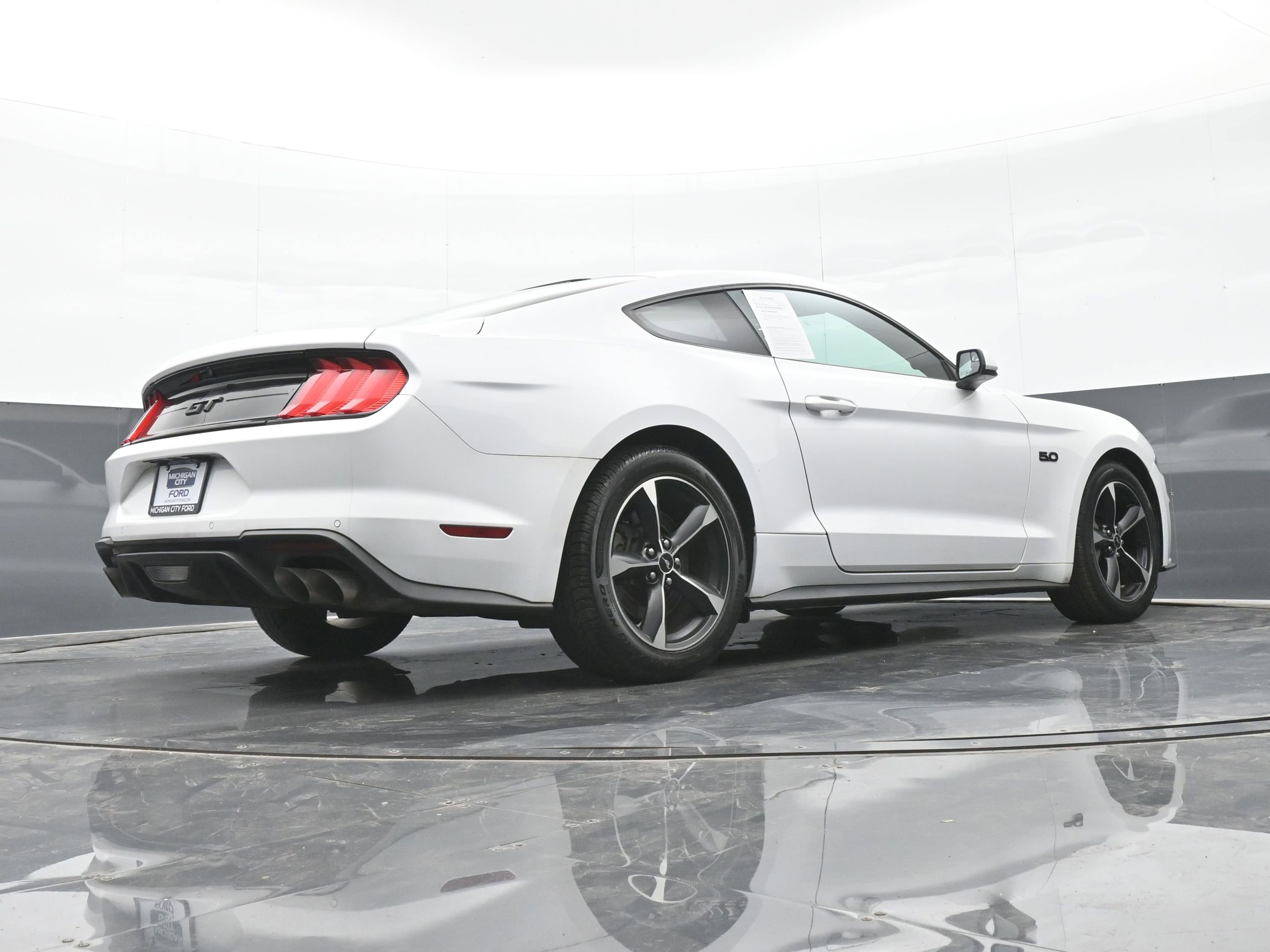 Used 2018 Ford Mustang GT image 41