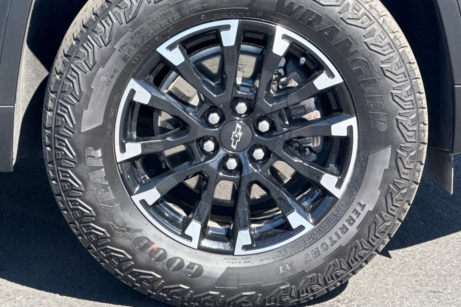 Used 2025 Chevrolet Traverse Z71 image 41