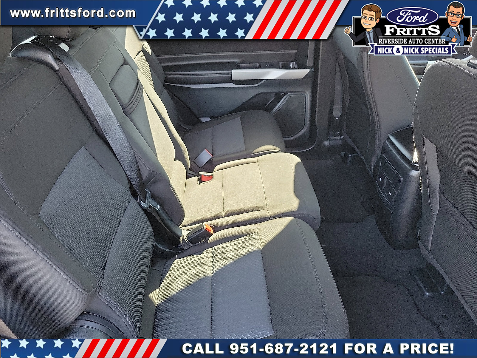 Certified 2024 Ford Explorer XLT RWD image 15