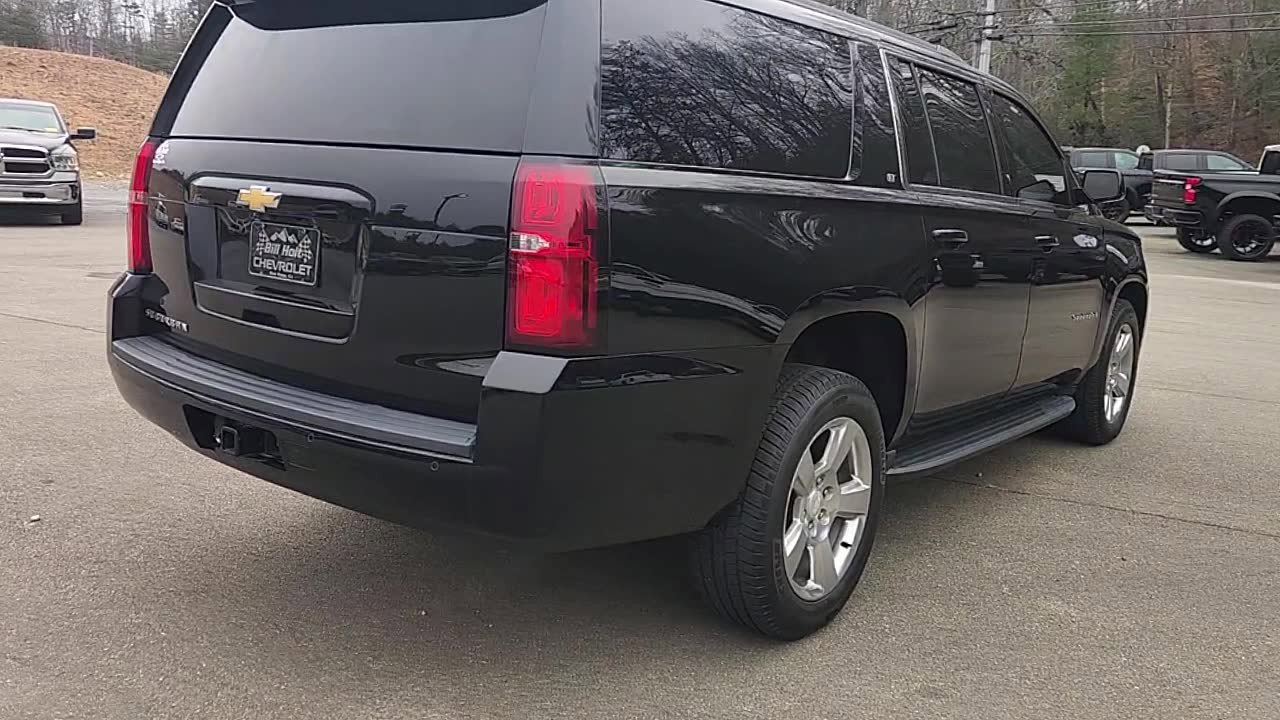 Used 2018 Chevrolet Suburban LT image 8