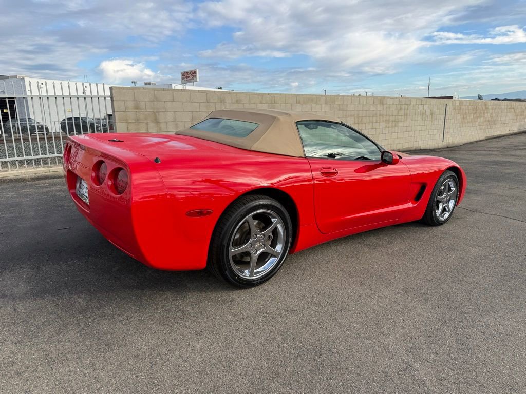 Used 2002 Chevrolet Corvette Convertible w/ Preferred Equipment Group2 image 6