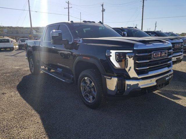 New 2025 GMC Sierra 2500 SLT w/ SLT Premium Package AWD/4WD image 6