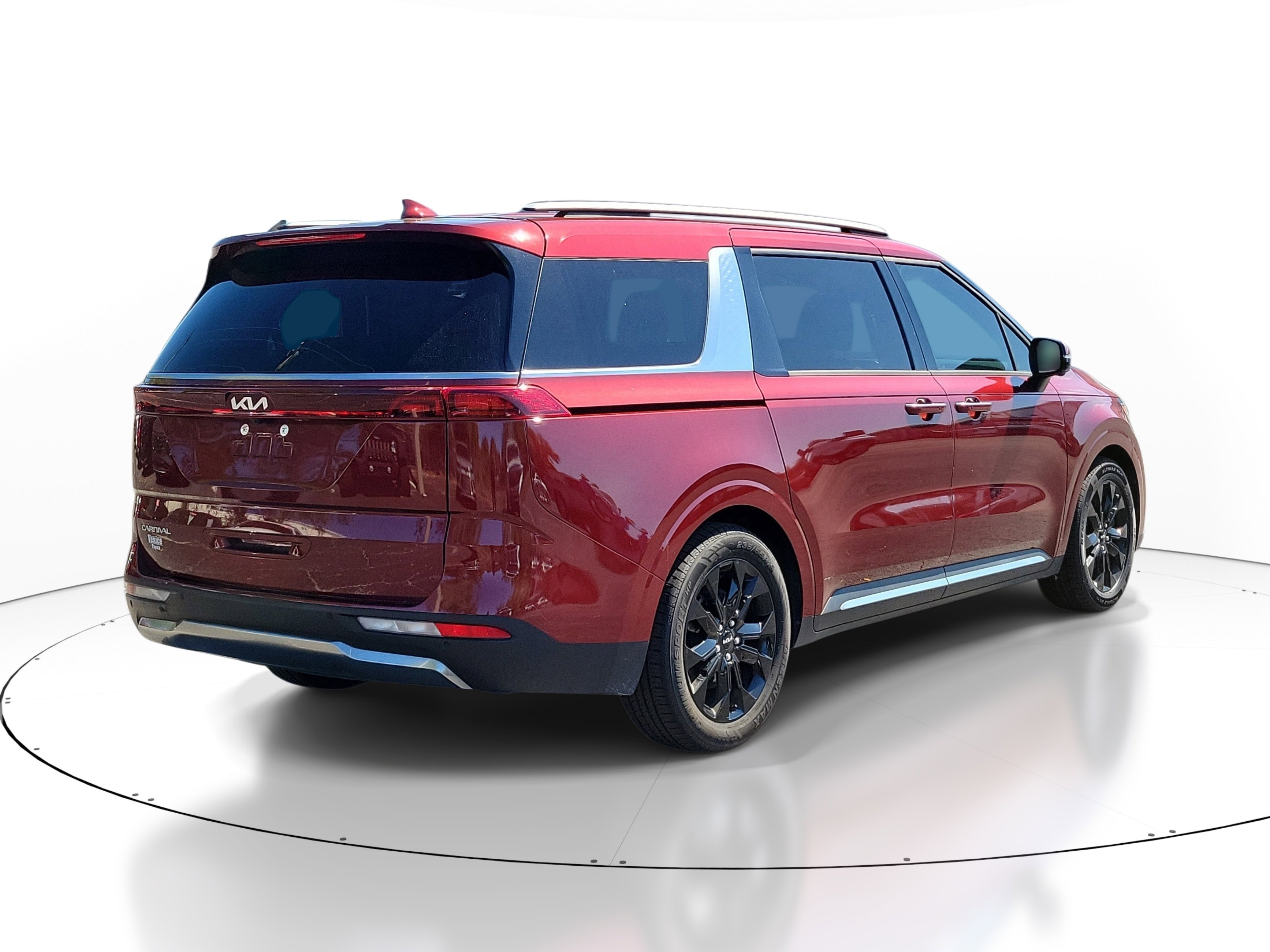 Used 2023 Kia Carnival SX FWD image 6