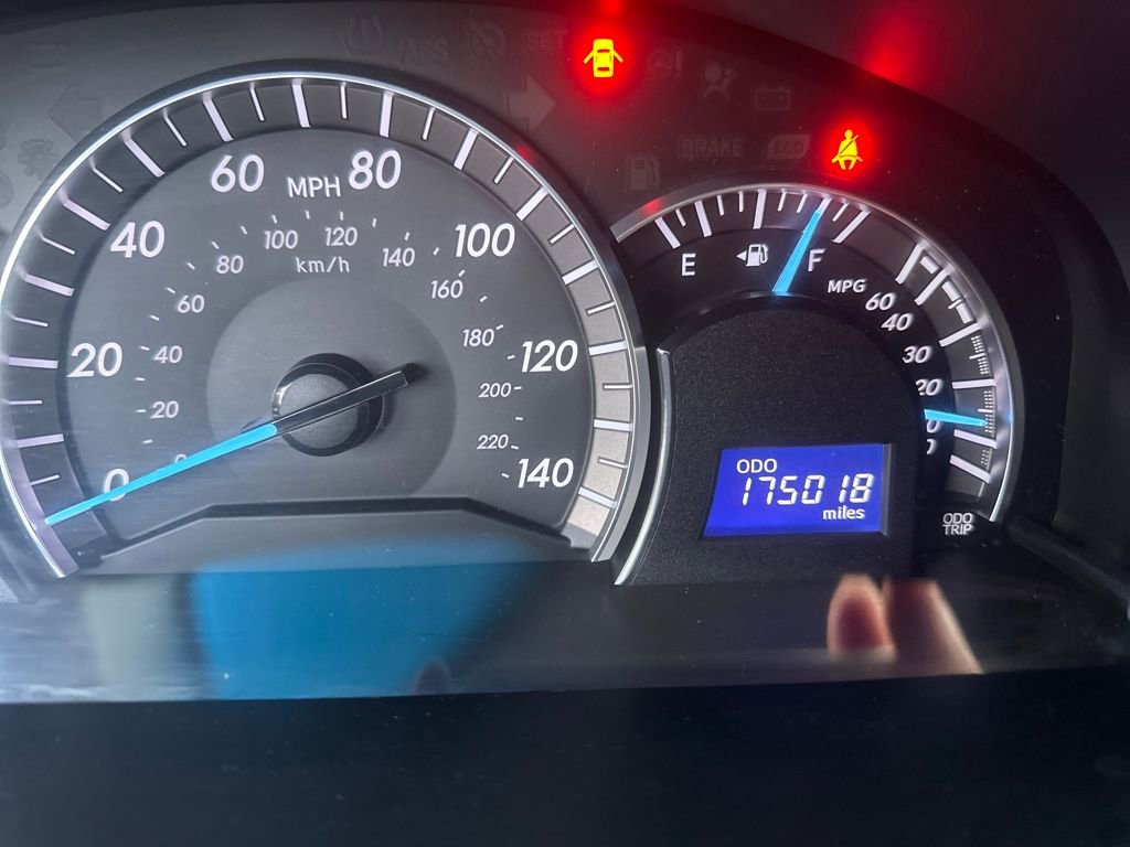 Used 2014 Toyota Camry SE image 13