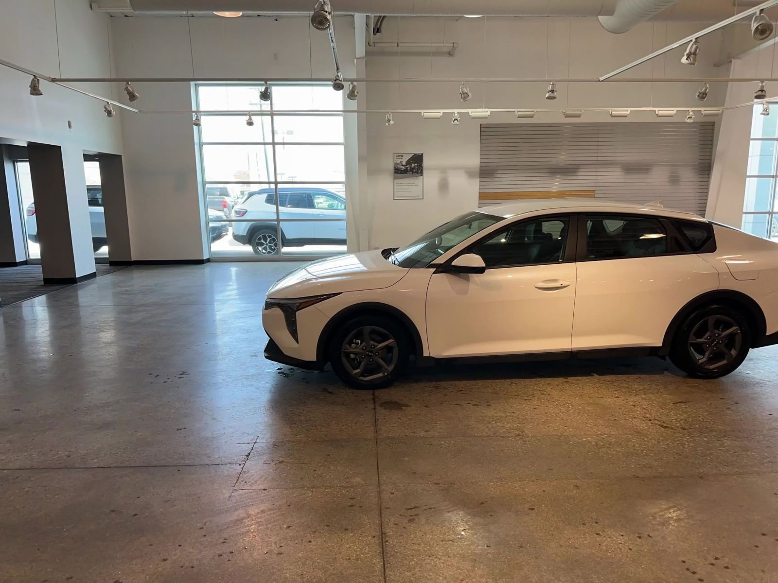 Used 2025 Kia K4 LXS image 9