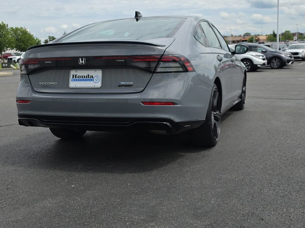 Used 2023 Honda Accord Sport image 9