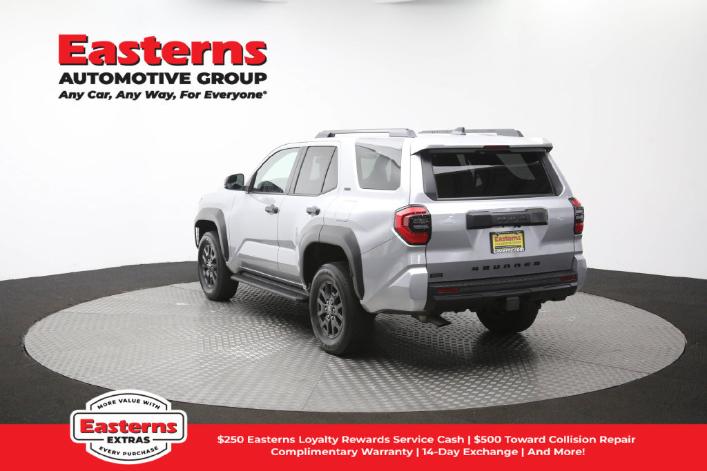 Used 2025 Toyota 4Runner SR5 AWD/4WD image 65