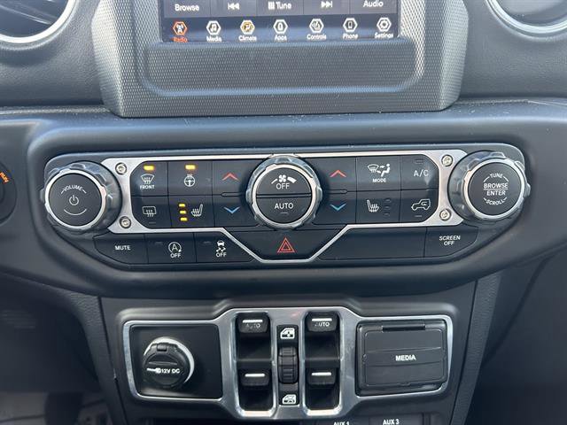 Used 2018 Jeep Wrangler Unlimited Sahara w/ LED Lighting Group image 19