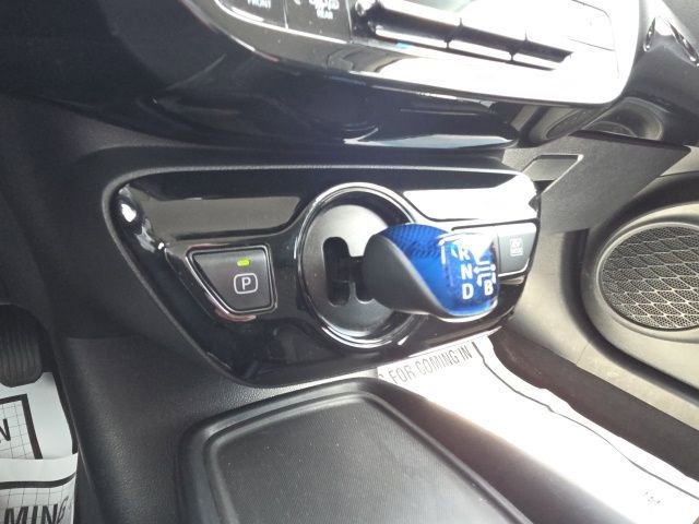 Used 2020 Toyota Prius LE FWD image 29