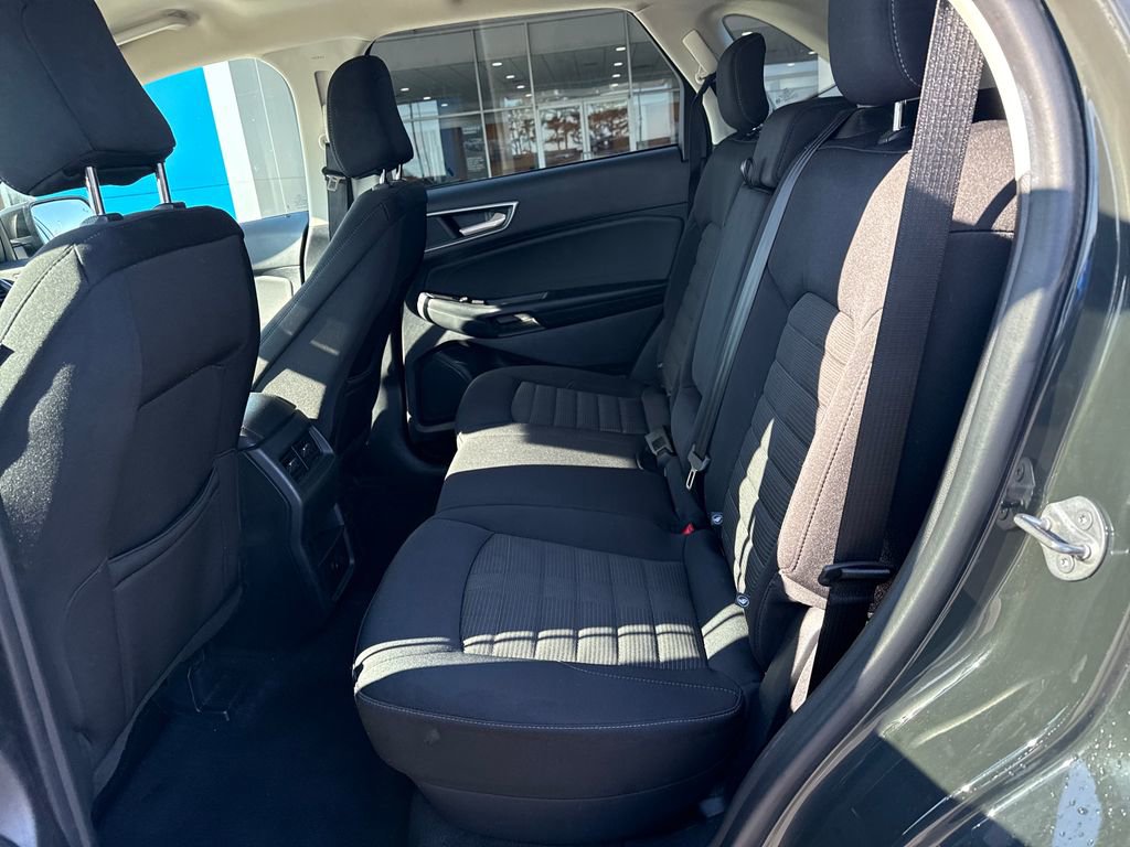 Used 2024 Ford Edge SEL w/ Cargo Accessory Package image 28