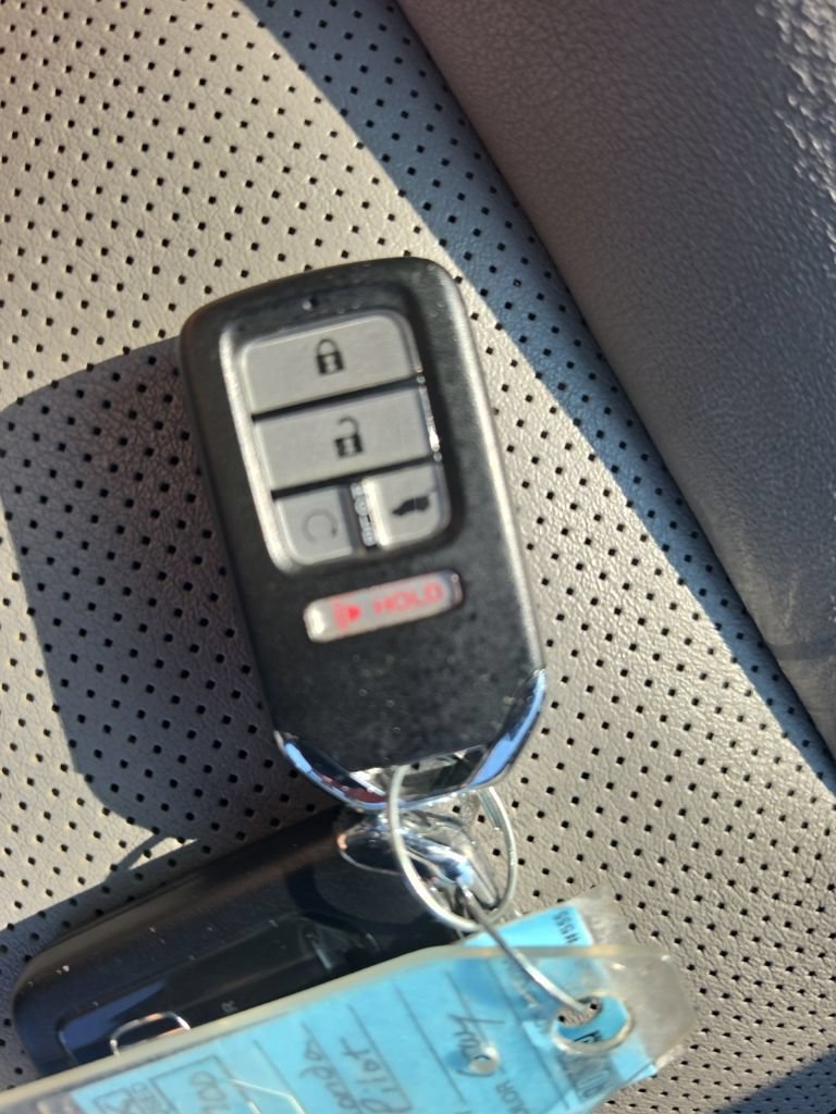 Used 2022 Honda Pilot Elite image 35