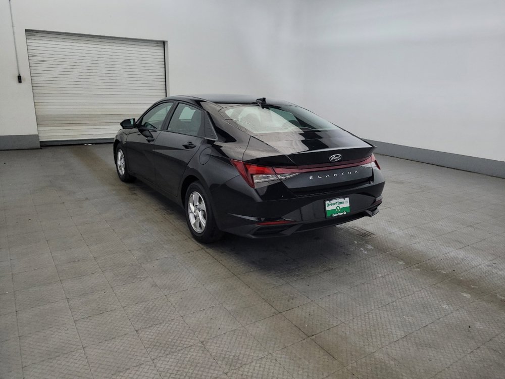 Used 2021 Hyundai Elantra SE w/ Cargo Package FWD image 5
