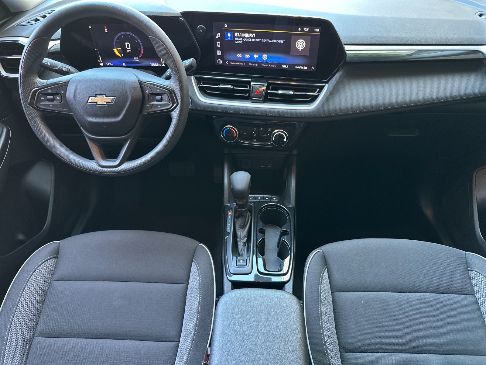Used 2024 Chevrolet TrailBlazer LT w/ Driver Confidence Package FWD image 13