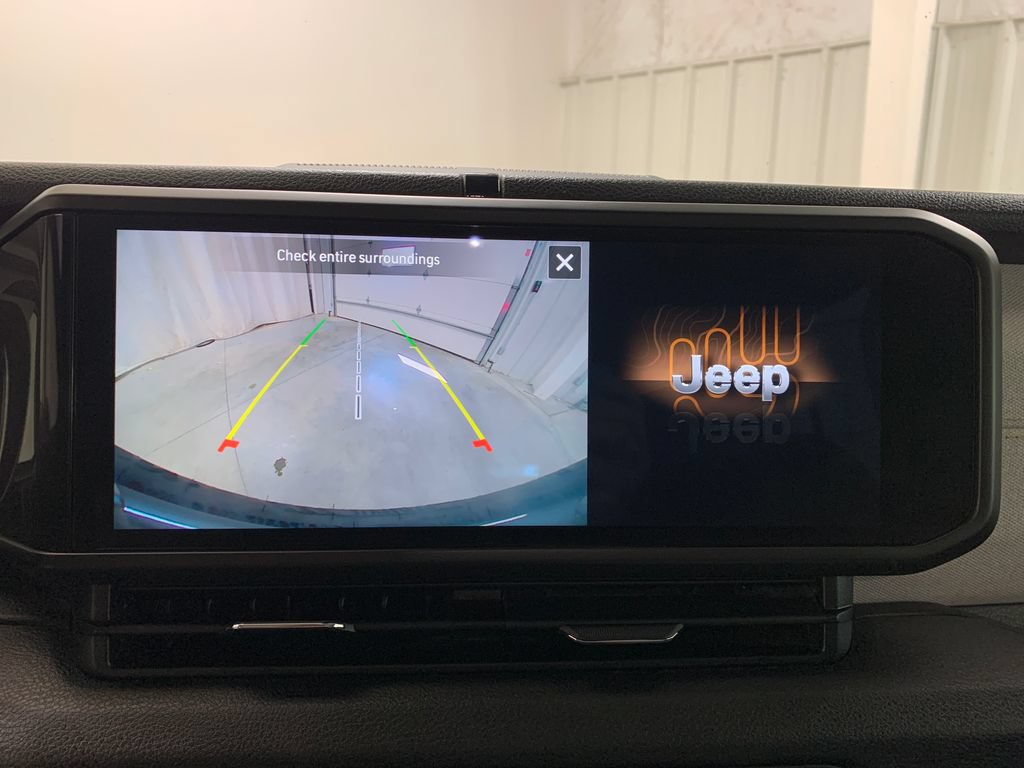 Used 2024 Jeep Wrangler Unlimited Sport AWD/4WD image 6