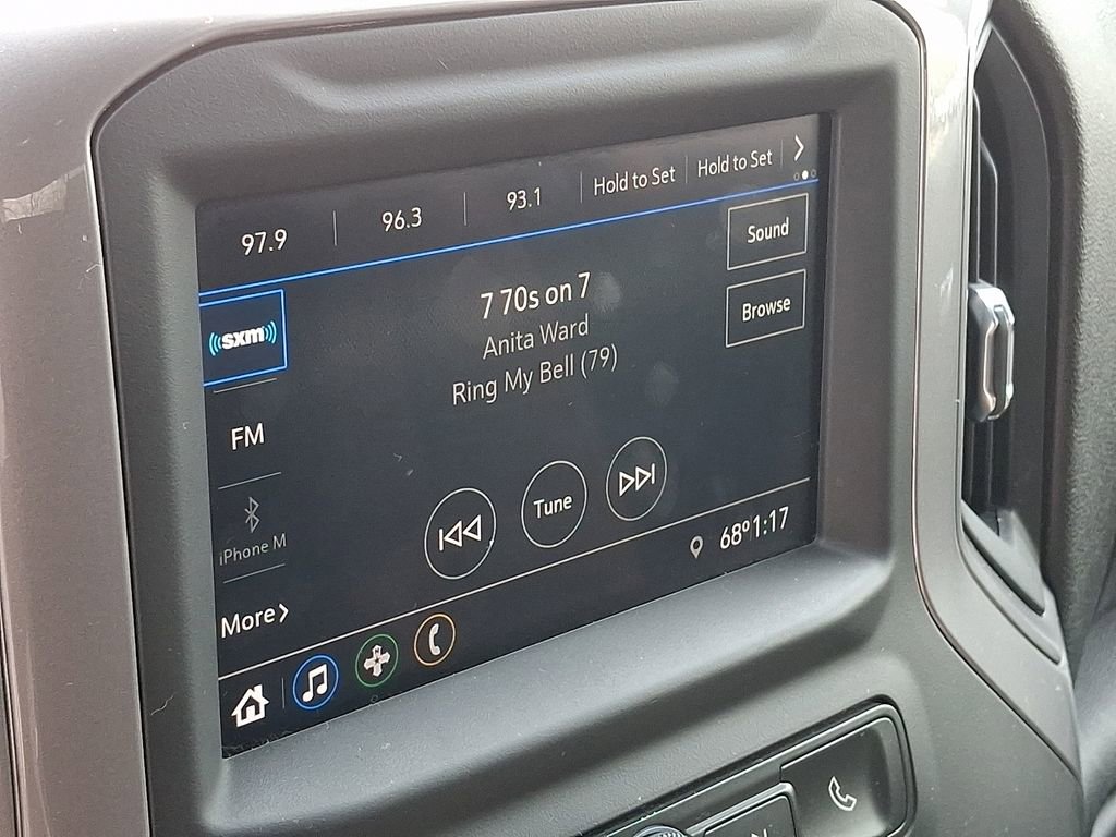 Used 2020 Chevrolet Silverado 1500 Custom w/ Custom Value Package image 16