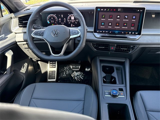 New 2026 Volkswagen Tiguan SE R-Line image 30