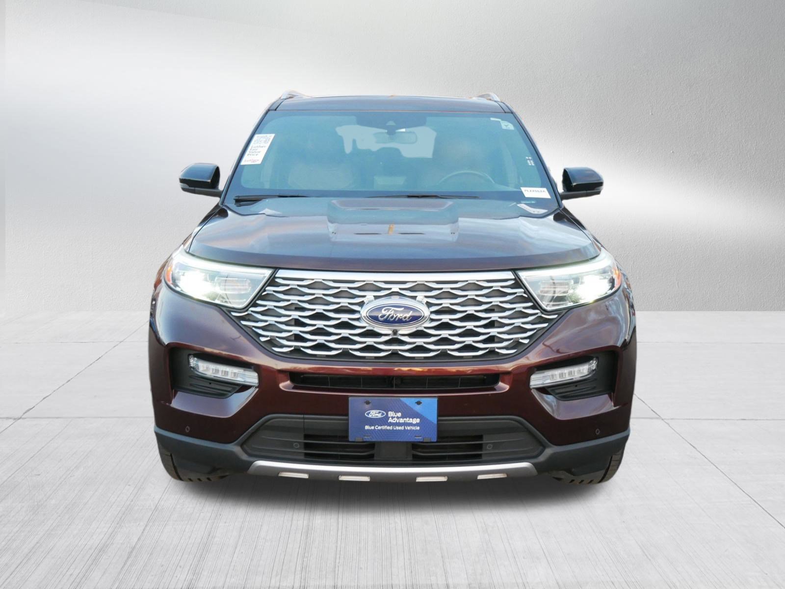 Certified 2020 Ford Explorer Platinum w/ Premium Technology Package image 2