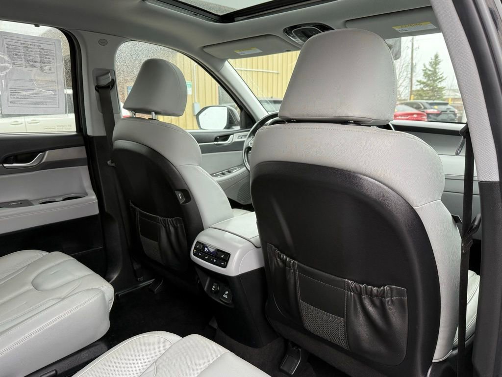 Used 2021 Hyundai Palisade SEL w/ Premium Package image 22