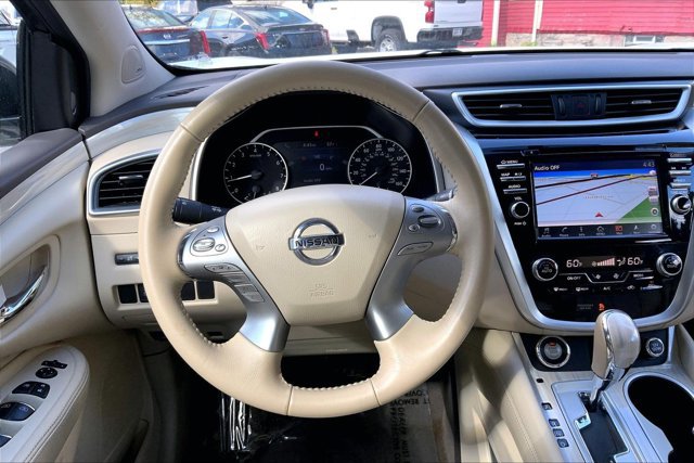 Used 2017 Nissan Murano SL w/ SL Technology Package AWD/4WD image 4