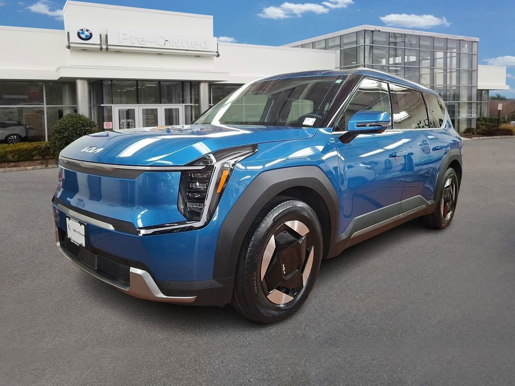 Used 2024 Kia EV9 Wind image 1