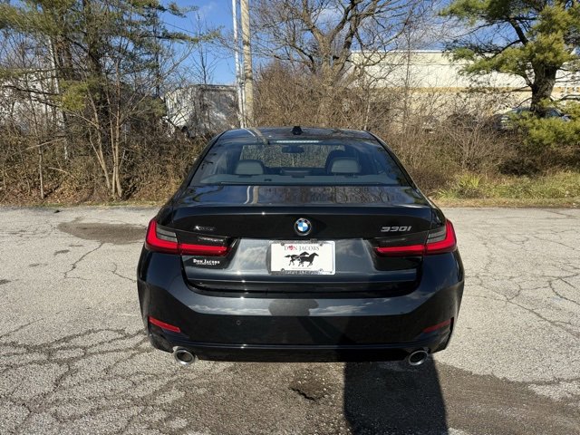 Used 2025 BMW 330i xDrive Sedan w/ Convenience Package image 15