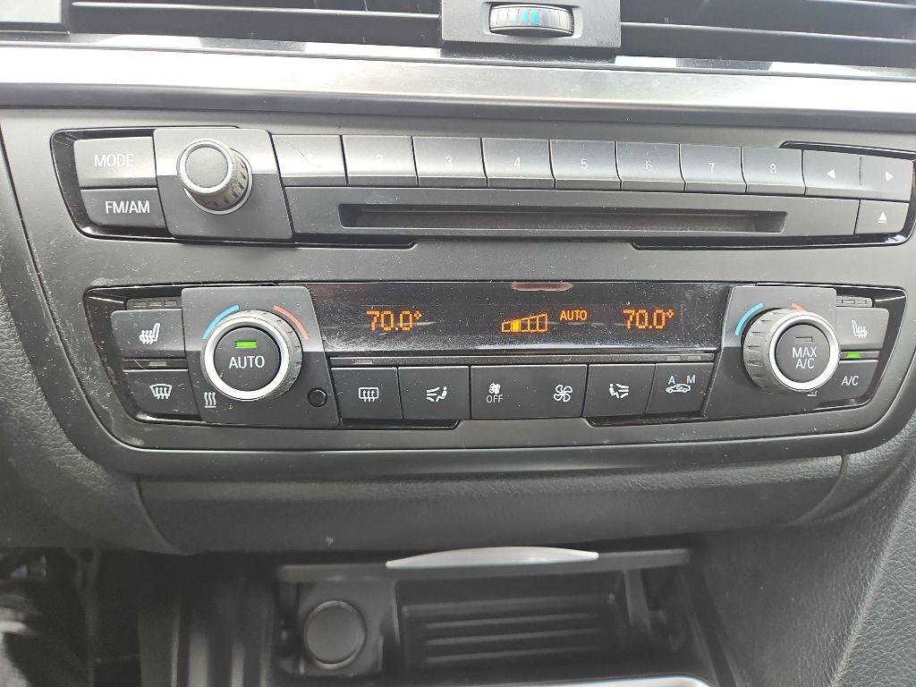 Used 2015 Chrysler 200 Limited w/ Convenience Group image 39