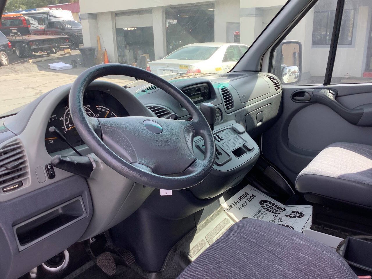 Used 2003 Dodge Sprinter 2500 RWD image 30