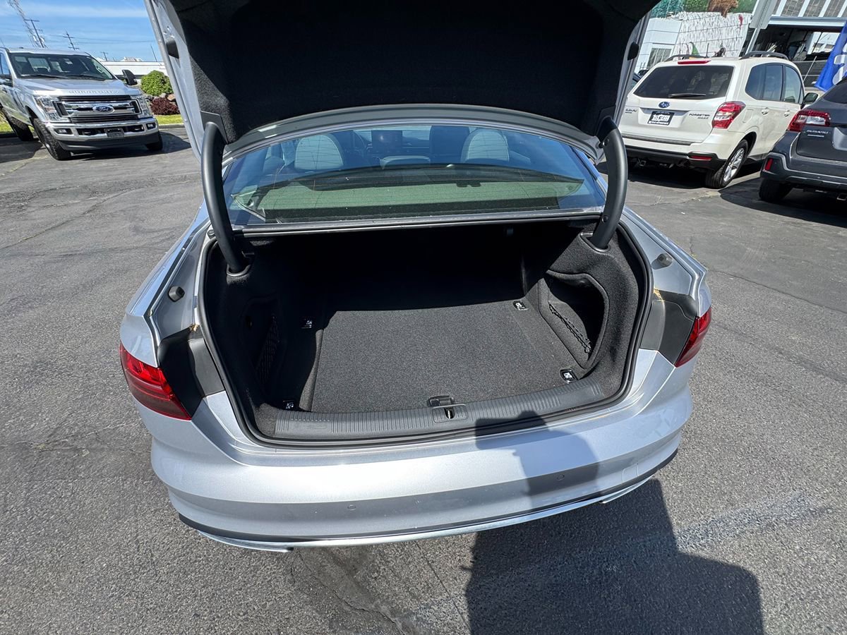 Used 2021 Audi A4 2.0T Premium w/ Convenience Package AWD/4WD image 8