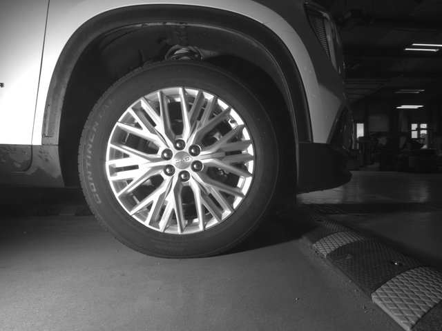 Certified 2026 GMC Acadia Elevation w/ Elevation Premium Package AWD/4WD image 17