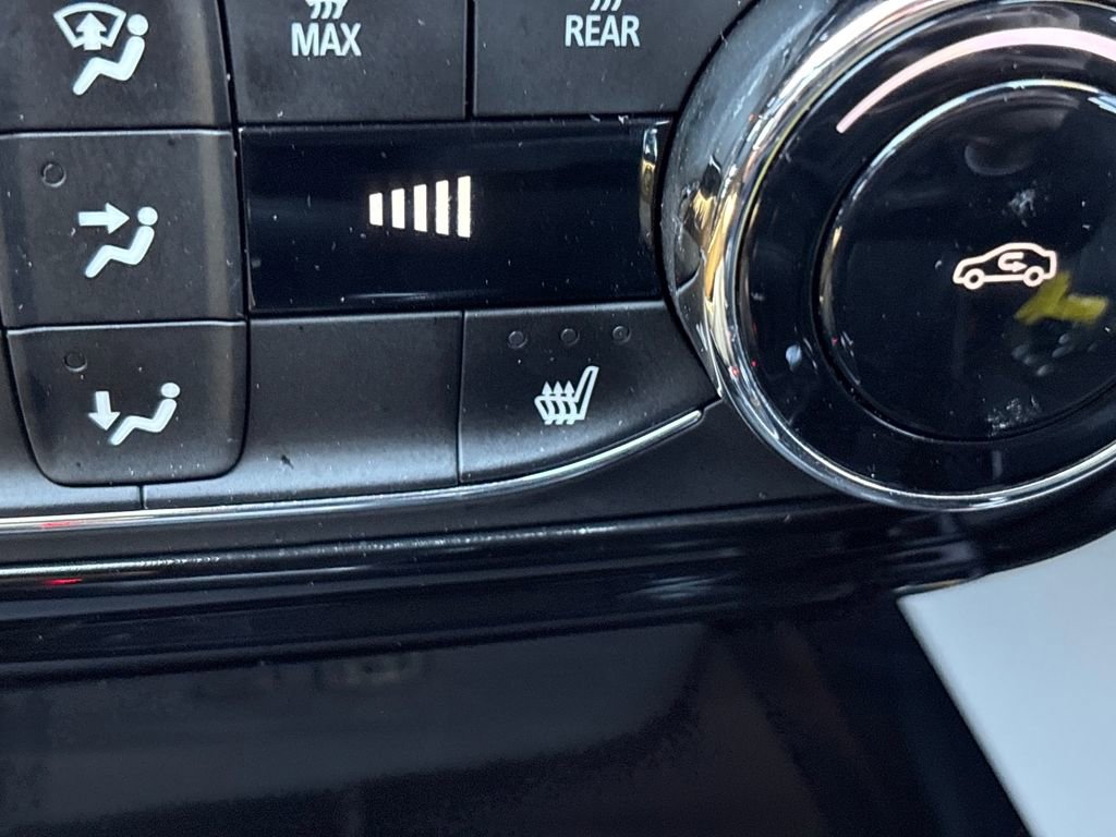 Certified 2024 Chevrolet Trax RS w/ Driver Confidence Package image 18