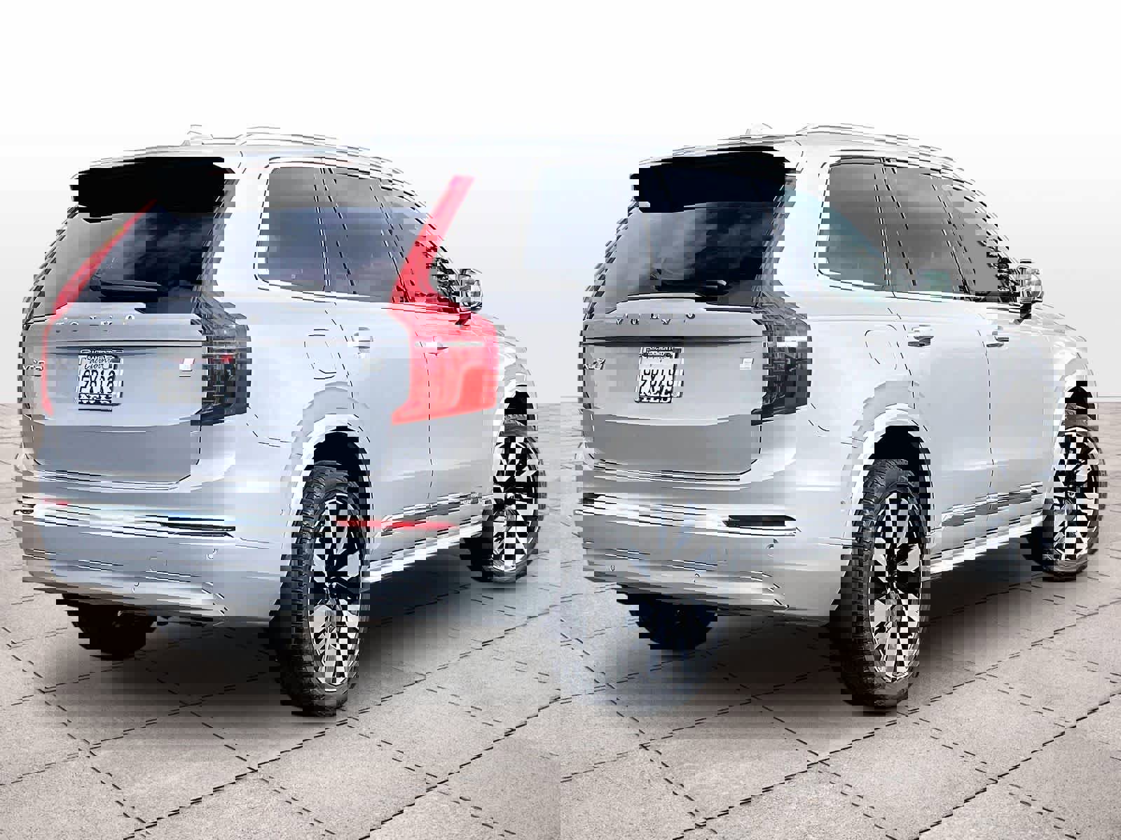 Used 2023 Volvo XC90 T8 Ultimate w/ Protection Package image 16