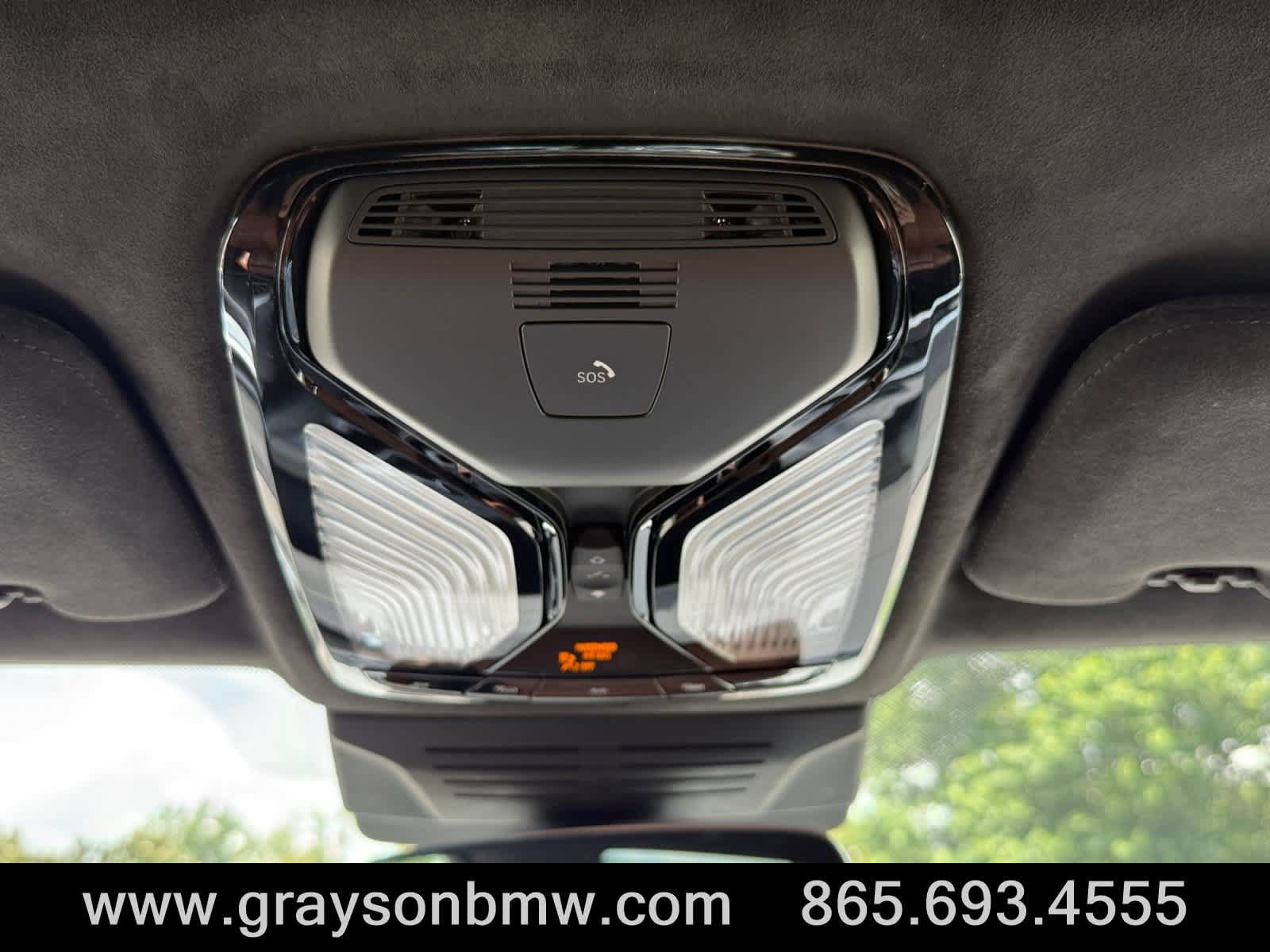 Used 2026 BMW X7 M60i AWD/4WD image 32