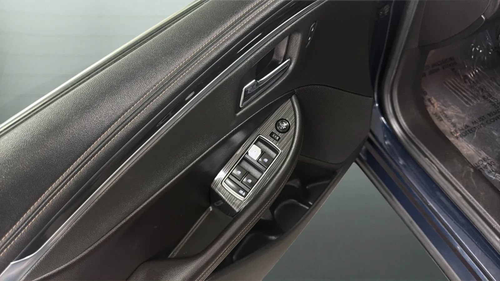 Used 2019 Chevrolet Impala LT FWD image 17