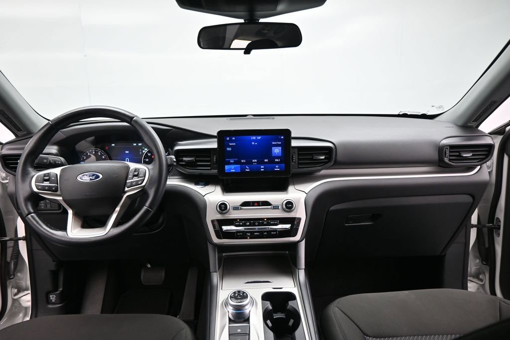 Certified 2023 Ford Explorer XLT RWD image 20